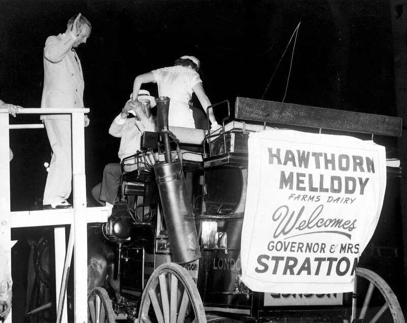 Governor Stratton rides in a Hawthorn-Melody Farms carriage.