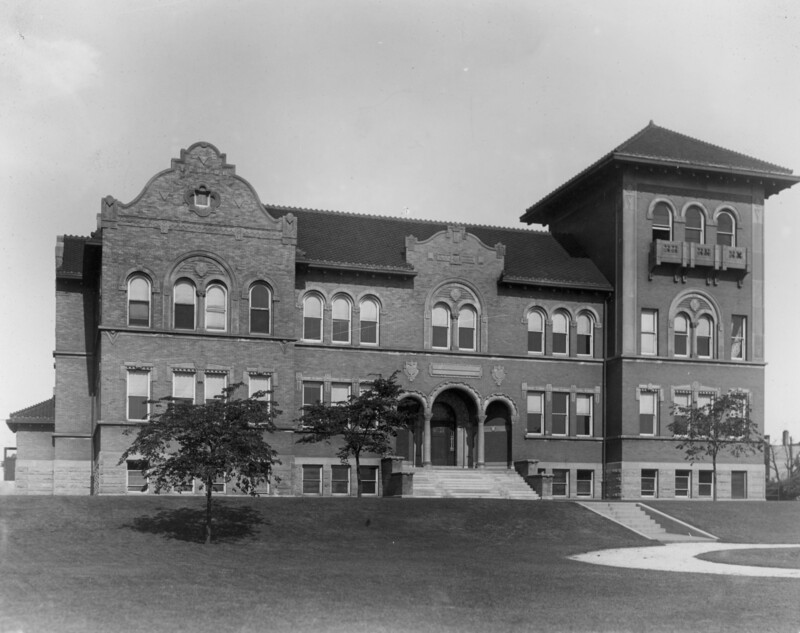 Archival photograph of Dumbach Hall on Loyola's Lake Shore Campus.